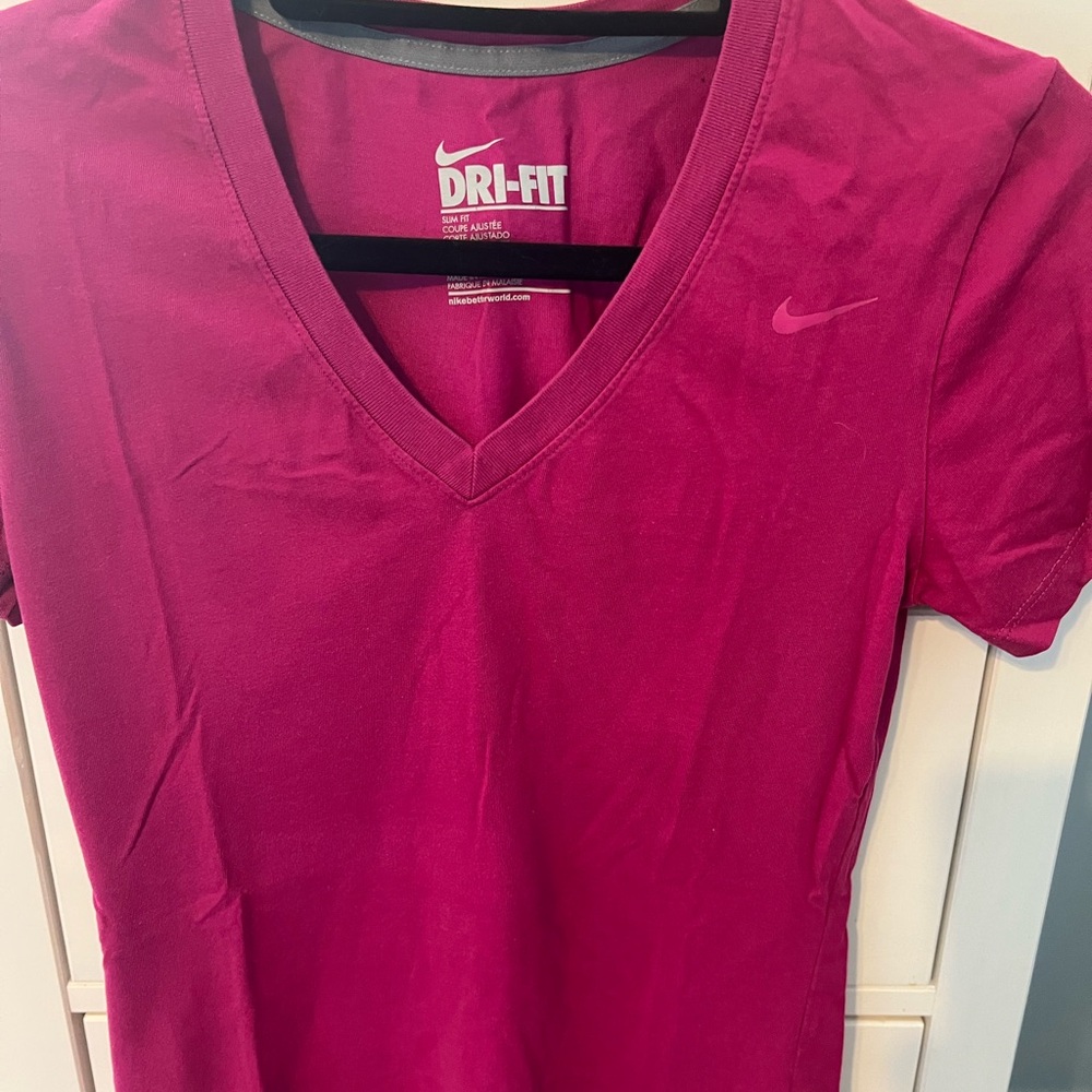 Nike Pink Fitted Short Sleeve T-Shirt